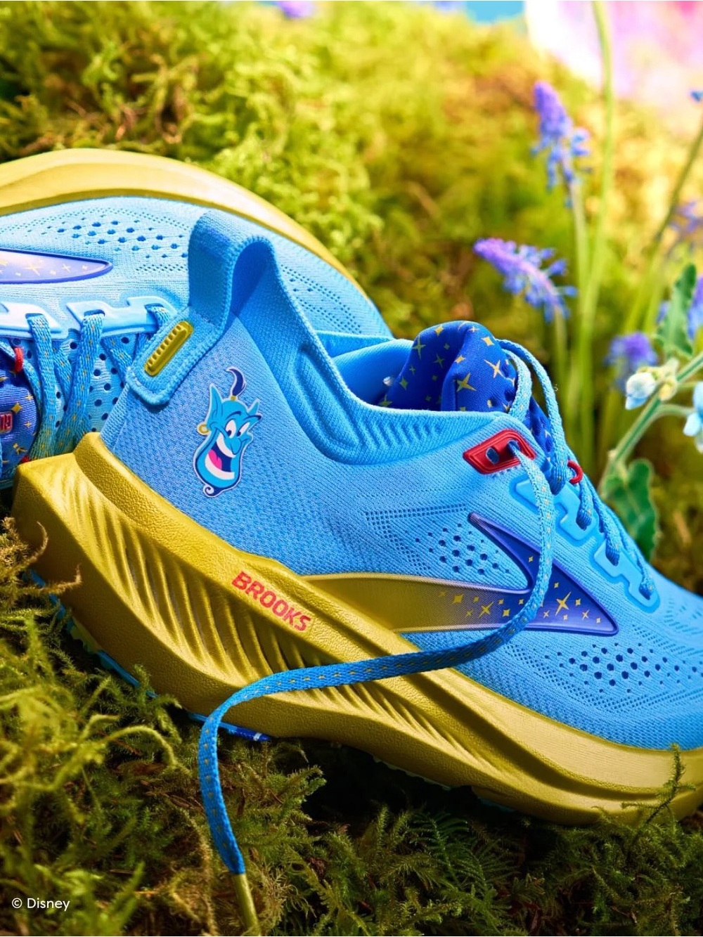 Brooks Women Bright Blue and Gold Genie Running Sneakers